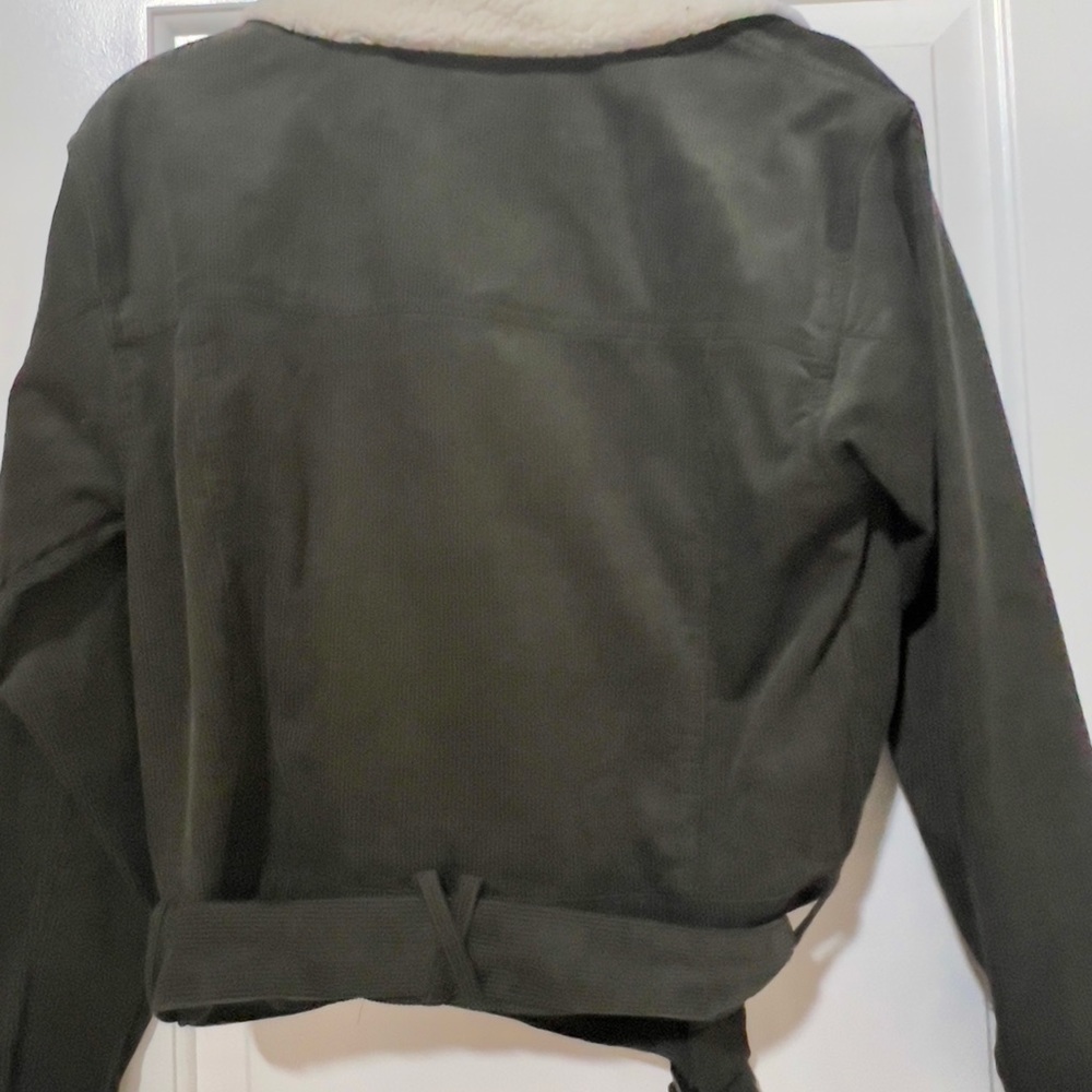 Light Fall Coat - image 5